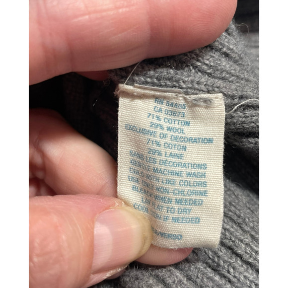 American Eagle Men's Sz S V-Neck Button Cardigan Exposed Seams Knit Gray Grandpa - Picture 8 of 8